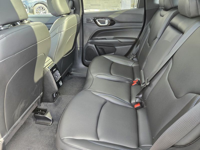 New 2026 Jeep Compass Limited Altitude 4x4