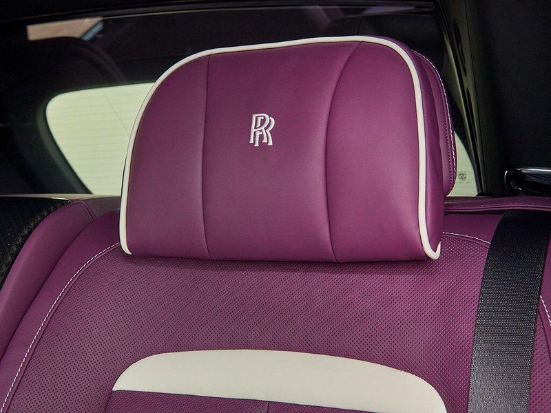 New 2026 Rolls-Royce Cullinan Black BadgeImage 23