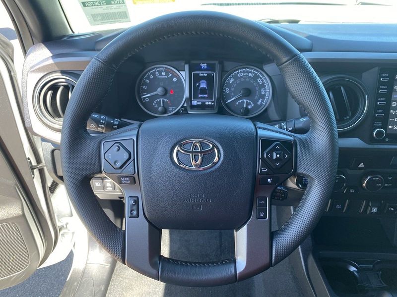 2023 Toyota Tacoma TRD Off-RoadImage 25