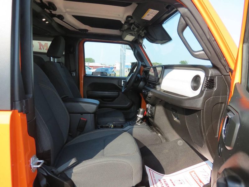 Used 2025 Jeep Wrangler Sport S 4x4 2dr SUVImage 6