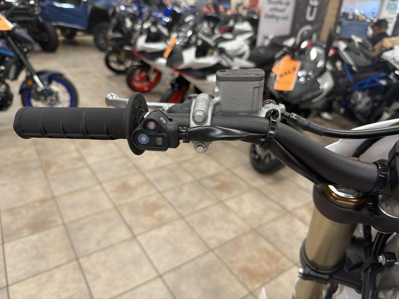 New 2026 Yamaha YZ450F 70TH ANNIVERSARY EDITION Image 16