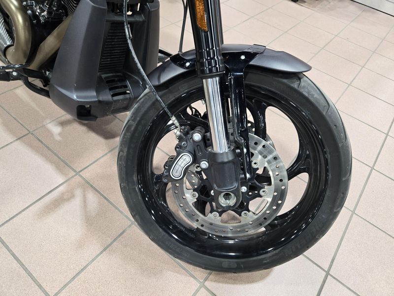 USED 2019 HARLEY SOFTAIL FXDR 114 Image 22