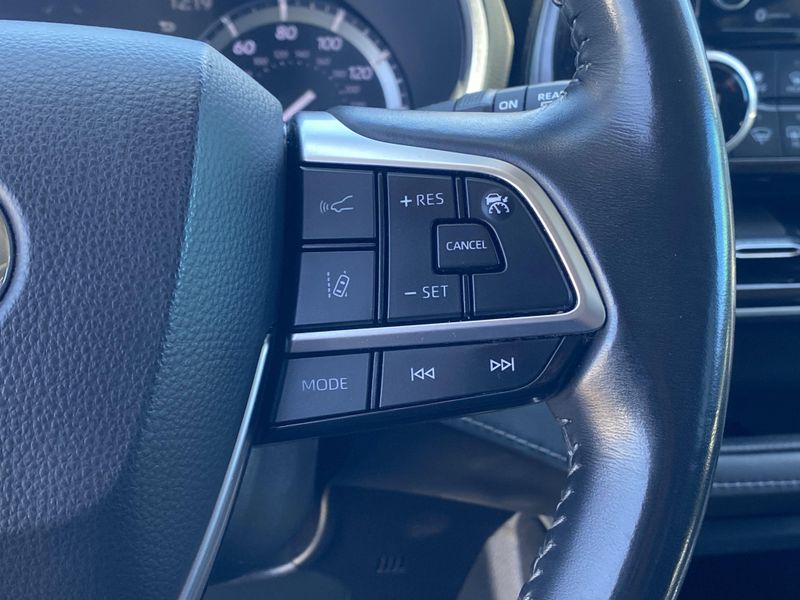 Used 2021 Toyota Highlander XLEImage 29