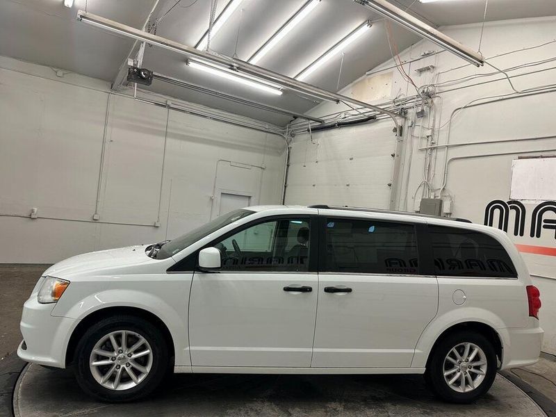 2019 Dodge Grand Caravan SXTImage 11