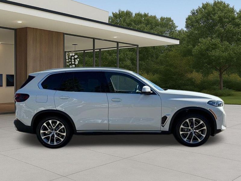 New 2026 BMW X5 xDrive40iImage 8