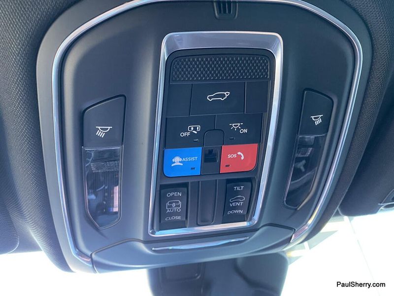 New 2026 Jeep Grand Cherokee L Laredo Altitude 4x4