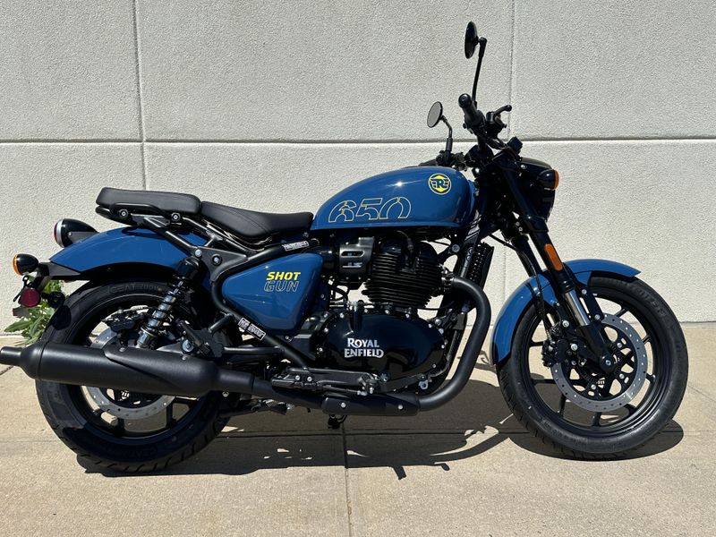 2024 Royal Enfield Shotgun 650Image 2