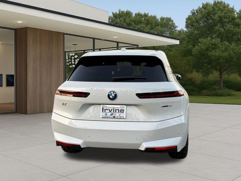 New 2026 BMW iX xDrive45Image 9