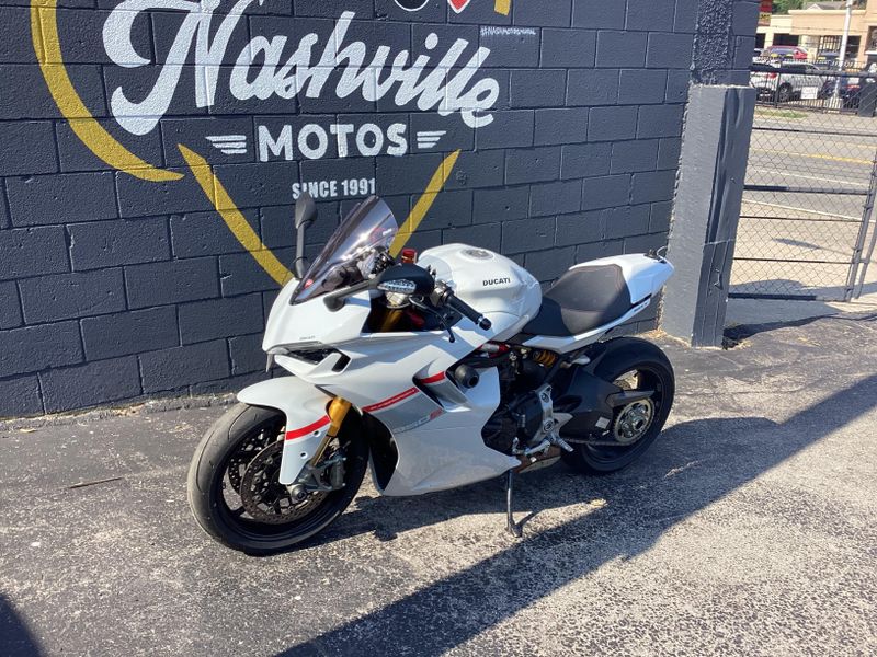 2024 Ducati SuperSport 950 S 