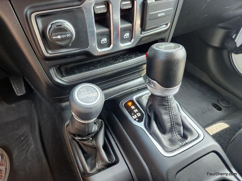 2023 Jeep Wrangler Sport SImage 39