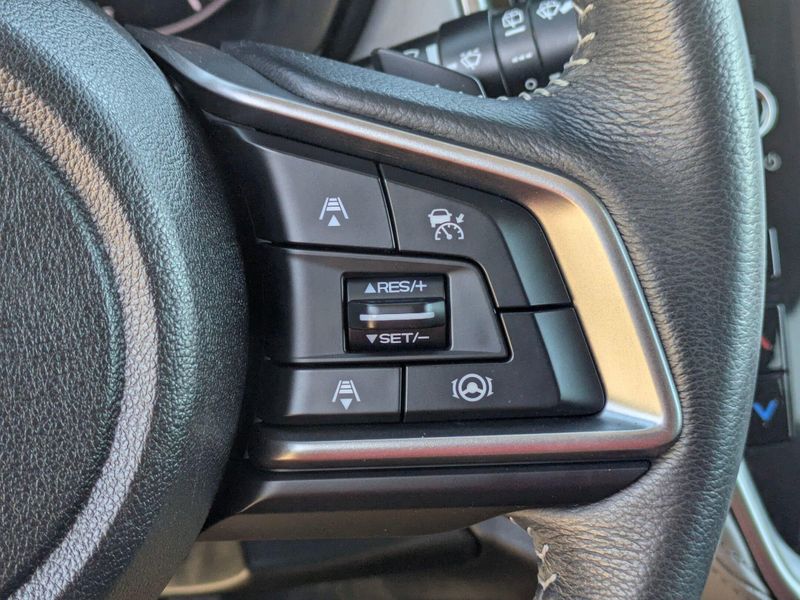 2020 Subaru Outback Premium photo 19