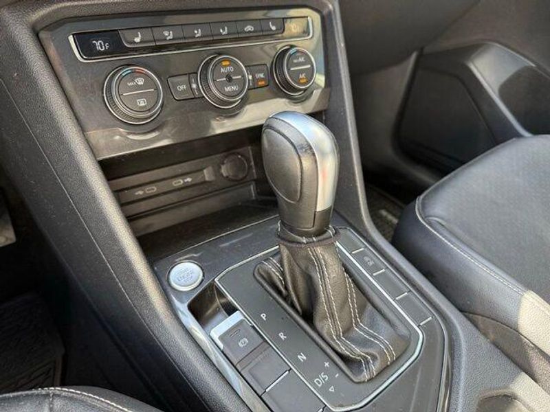 Used 2021 Volkswagen Tiguan SE