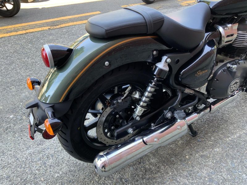 New 2024 Royal Enfield SUPER METEOR 650 MID 