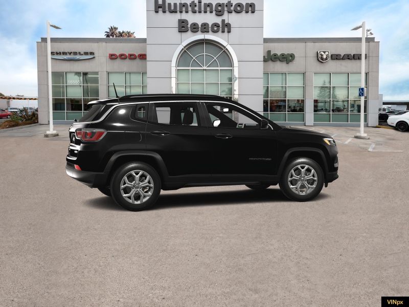 2025 Jeep Compass Latitude 4x4Image 15