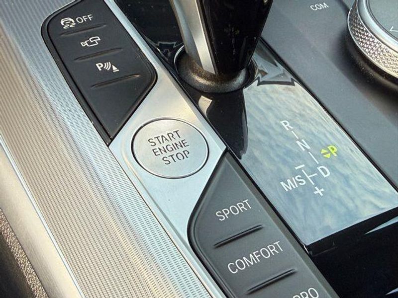 Used 2022 BMW 4 Series M440iImage 31