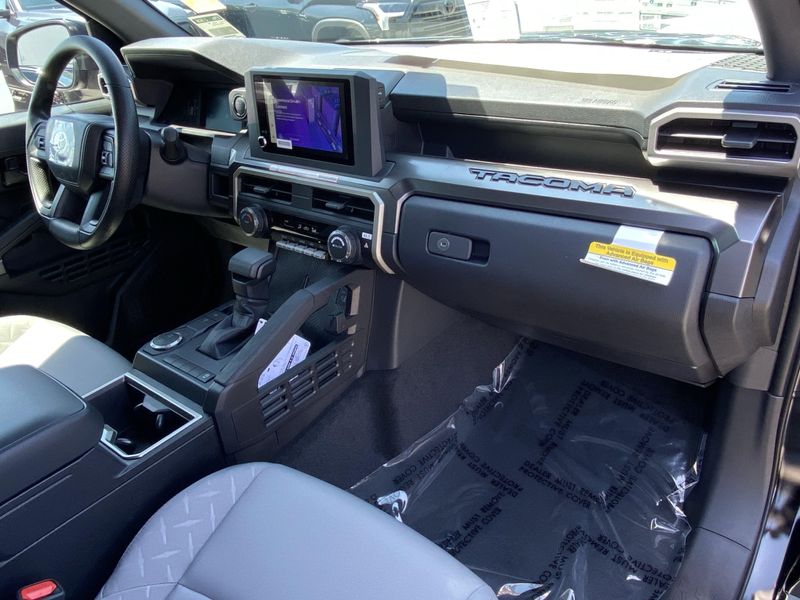 New 2025 Toyota Tacoma SR5Image 9