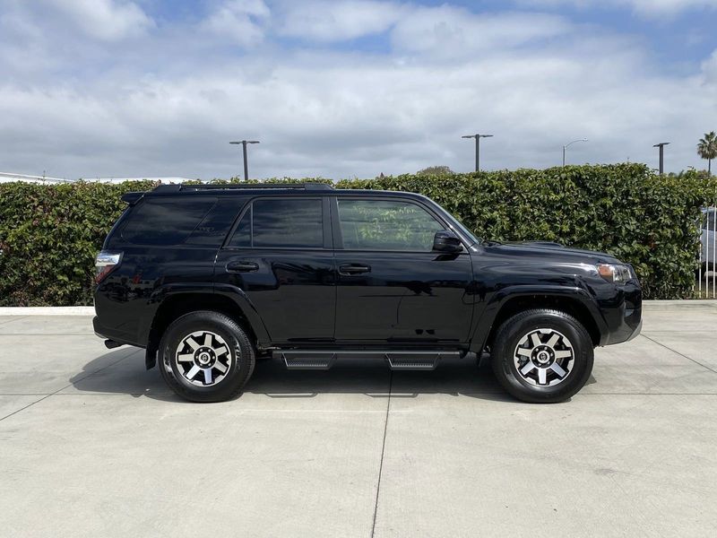 2024 Toyota 4Runner TRD Off RoadImage 3