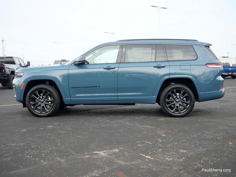 New 2026 Jeep Grand Cherokee L Limited Reserve 4x4