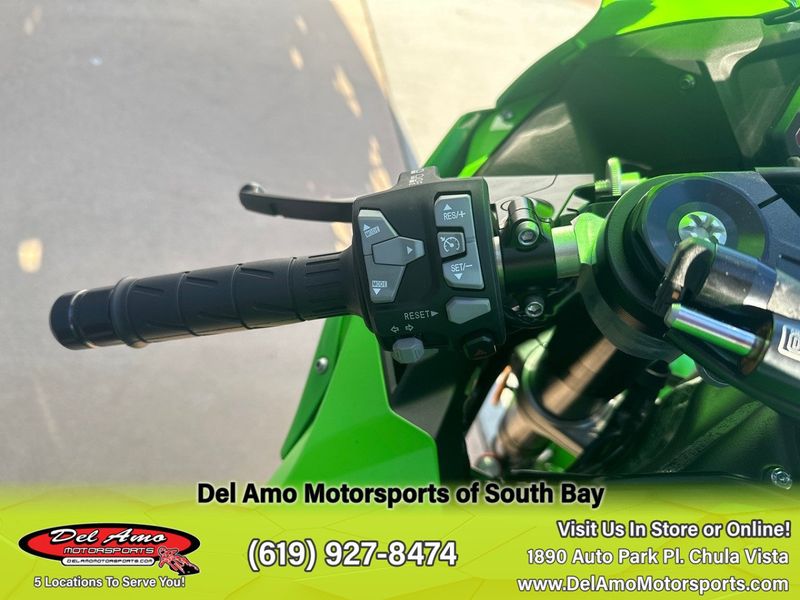 2024 Kawasaki ZX1002TRFNL-GN1  in a LIME GREEN/EBONY exterior color. Del Amo Motorsports of South Bay (619) 547-1937 delamomotorsports.com 