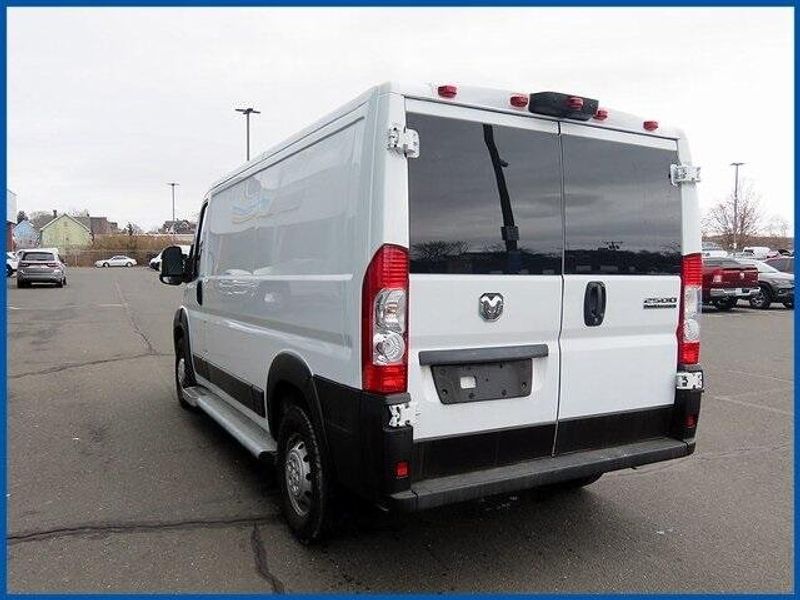 2023 RAM ProMaster 2500 BaseImage 4