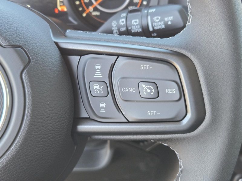 New 2026 Jeep Wrangler 4-door Rubicon