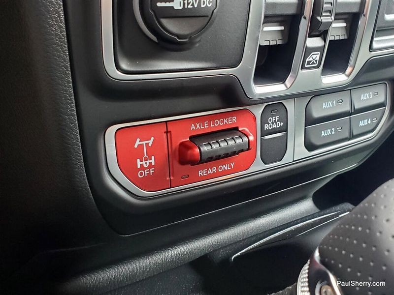New 2026 Jeep Gladiator Mojave 4x4
