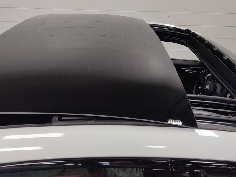 New 2025 Alfa Romeo Giulia AwdImage 7