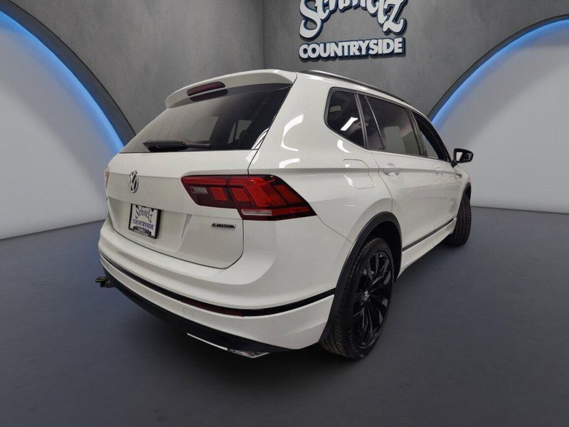 Used 2021 Volkswagen Tiguan SE AWD R-Line Black w/SunroofImage 12