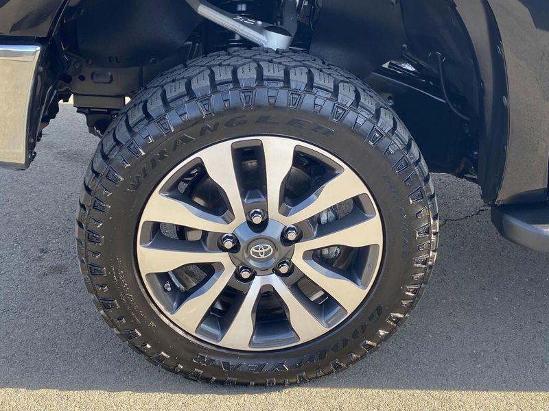 2018 Toyota Tundra Image 10