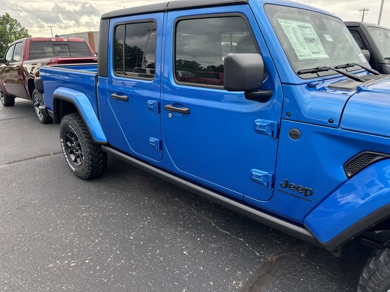 2024 Jeep Gladiator Willys 4x4Image 5