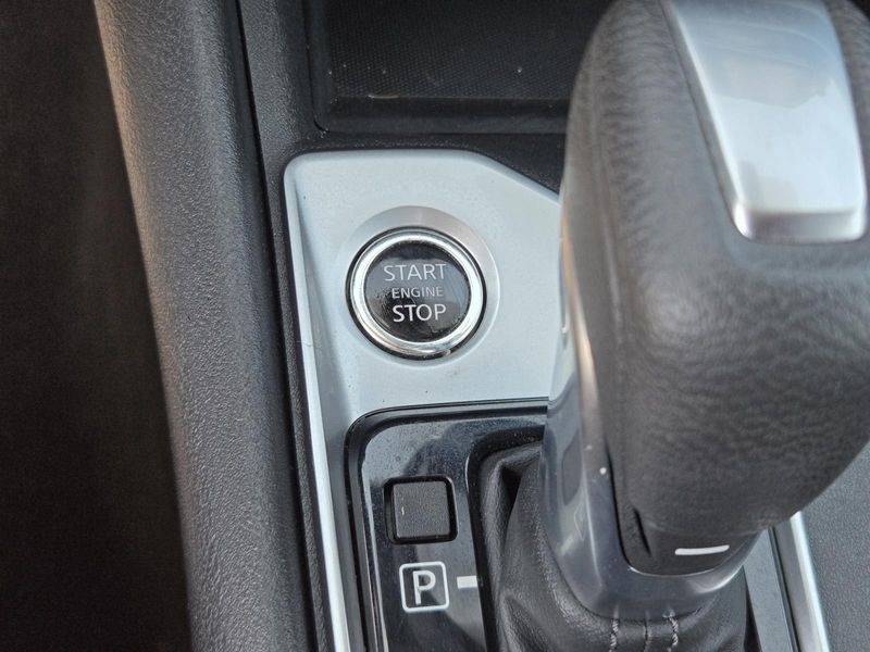 Used 2022 Nissan Altima 2.5 SV Sedan