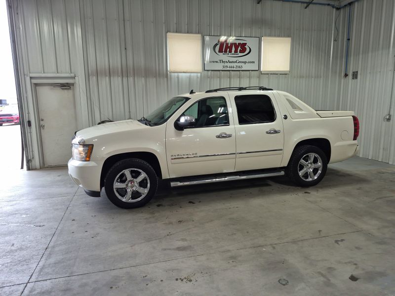 Used 2013 Chevrolet Avalanche LTZImage 22