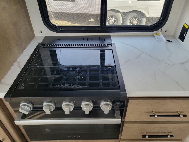 New 2026 KEYSTONE SPRINGDALE 31 SUNROOM Image 28