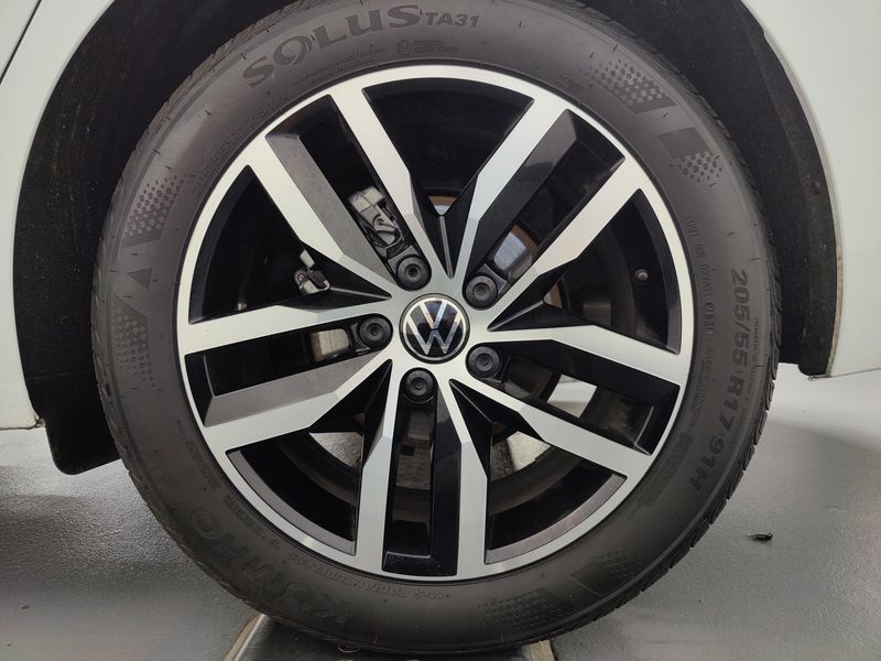 Used 2026 Volkswagen Jetta SE w/SunroofImage 21