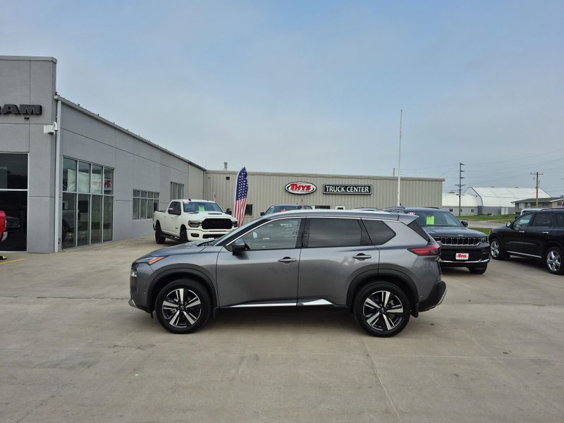 2023 Nissan Rogue PlatinumImage 39