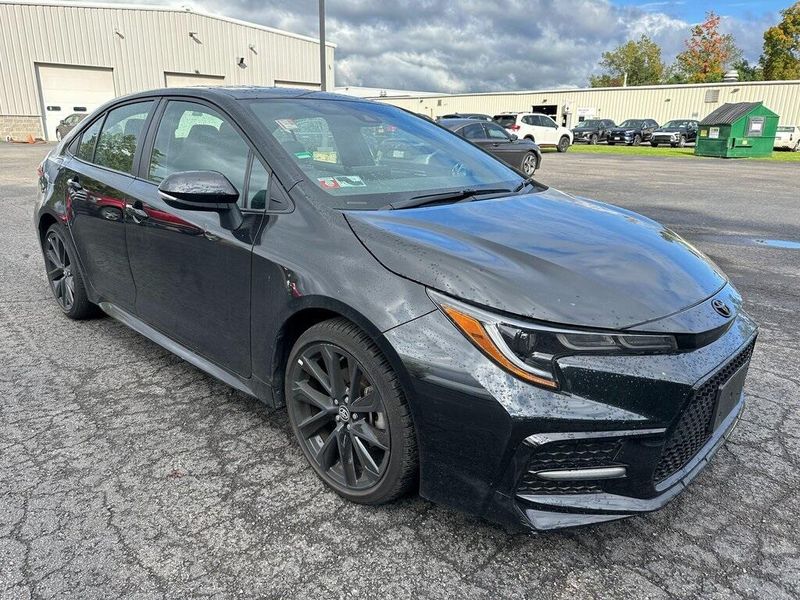 2022 Toyota Corolla SE NightshadeImage 1