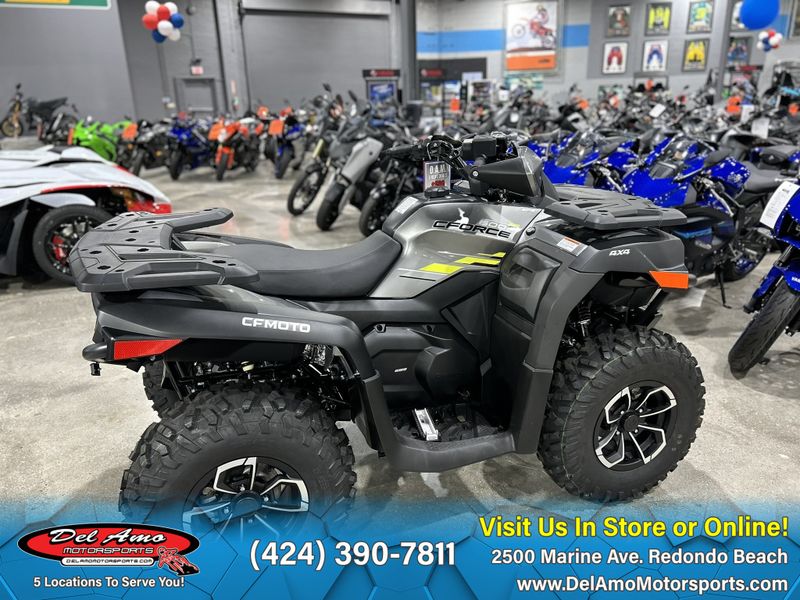 2024 CFMOTO CF600AU-3SA  in a VELOCITY GREY exterior color. Del Amo Motorsports of Redondo Beach (424) 304-1660 delamomotorsports.com 