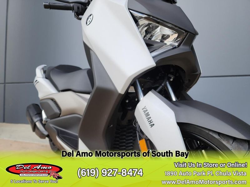 2024 Yamaha XmaxImage 17