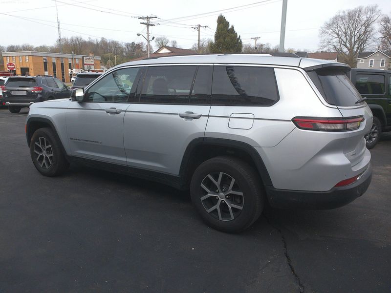 2023 Jeep Grand Cherokee L Image 17