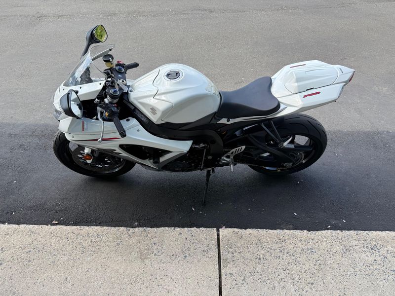 2009 Suzuki GSXR 750Image 2