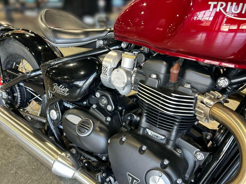 2022 Triumph Bobber Image 23