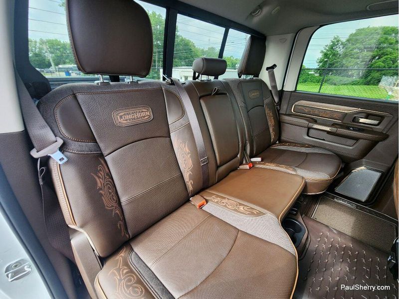 New 2026 RAM 3500 Limited Longhorn Crew Cab 4x4 8' Box