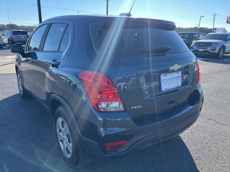 2018 Chevrolet Trax LSImage 4