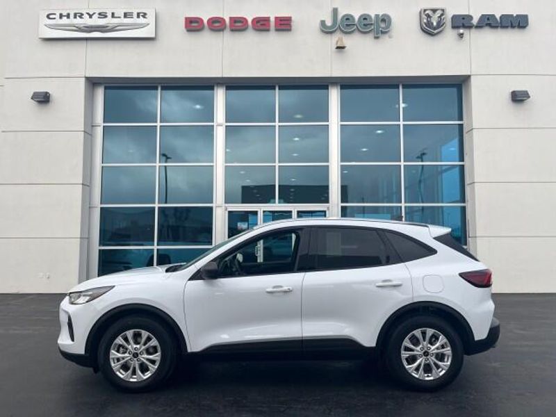 2025 Ford Escape Active photo 3