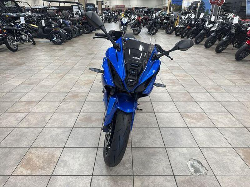 New 2026 Suzuki GSX-8R Image 12