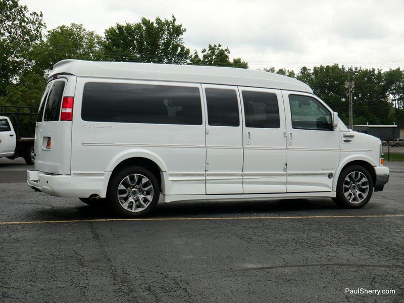 2022 Chevrolet Express Cargo Image 12