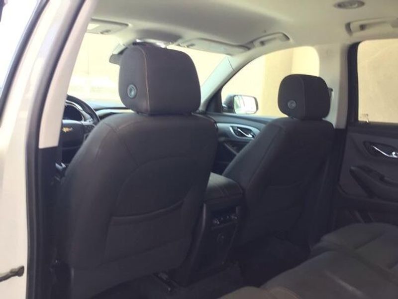 2020 Chevrolet Traverse LSImage 12