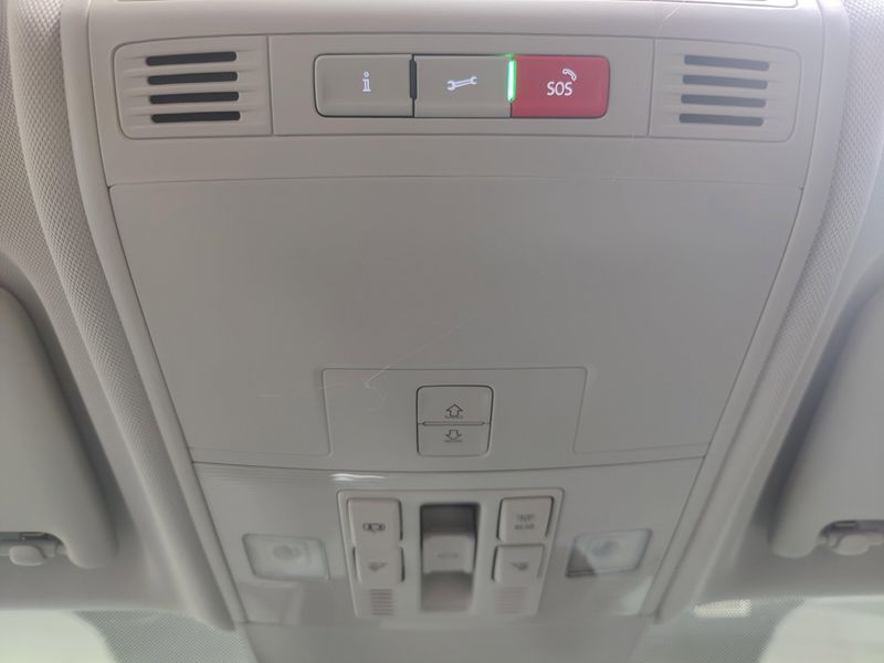 2025 Volkswagen Taos SE AWD w/SunroofImage 23
