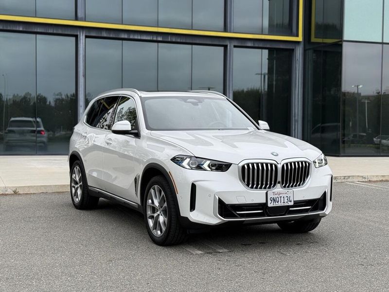 2025 BMW X5 sDrive40iImage 4