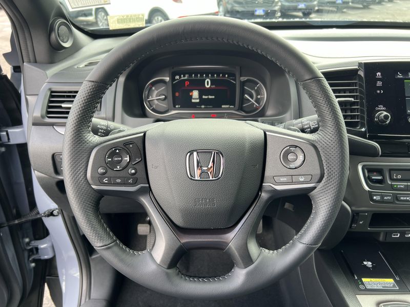 2025 Honda Passport EX-LImage 10